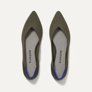 Rothy’s The Point Ballet Flat Shoes Color Cypress Green Pointed Toe Womens Sz 8